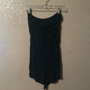Sensational black ruffle strapless romper medium